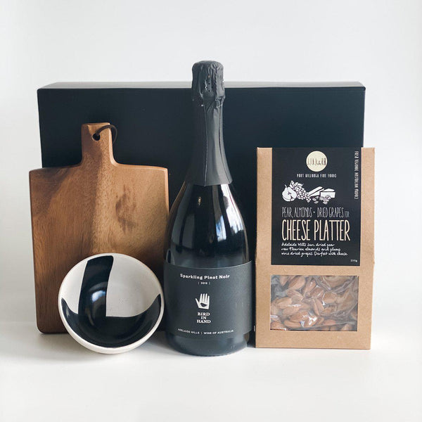 Afternoon DelightsWhat's better than a glass of bubbly or wine with a cheese platter? Afternoon Delights is the perfect celebration gift, to yourself or to someone else - all they'll HolaBox