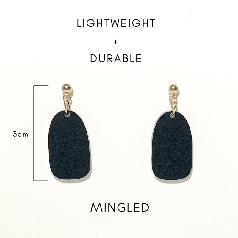 ‘Mingled’ Clio Minimalist Earrings - Black and Gold