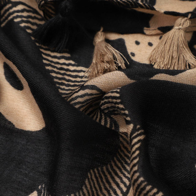 Vera in Black and Tan Autumn/Winter Scarf