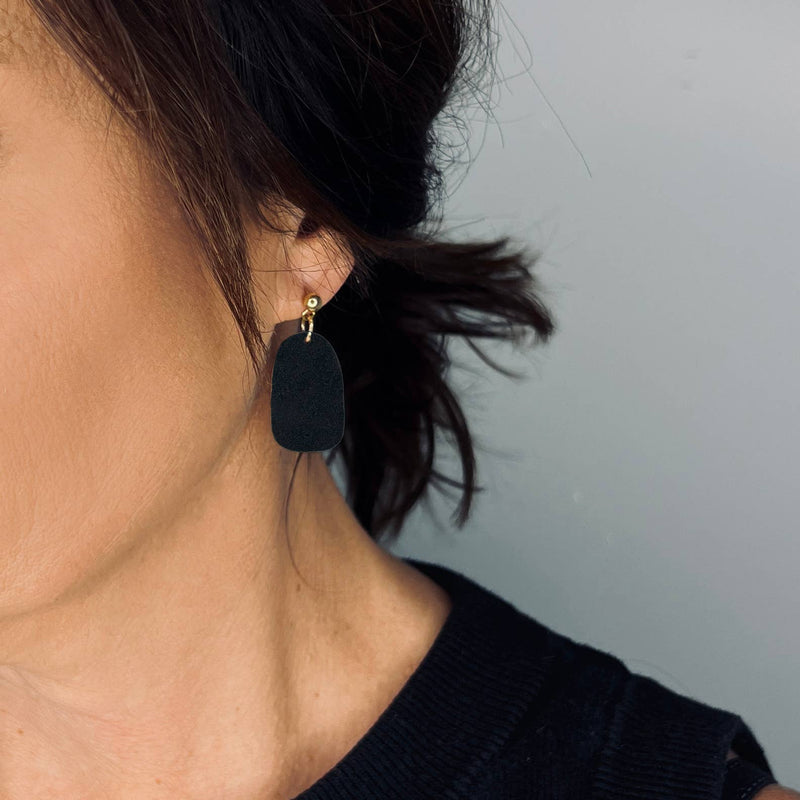 ‘Mingled’ Clio Minimalist Earrings - Black and Gold