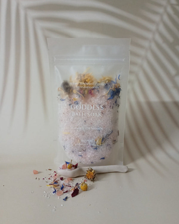 ‘Seventeen70 Botanicals’ Rose Blossoms + Coconut Bath Soak