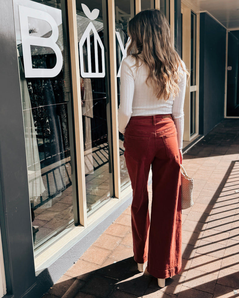 Wide Leg Stretch Jeans