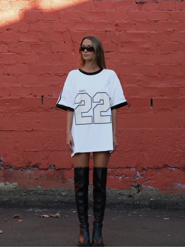 'SŚaint' Twenty Two Tee - White and Black