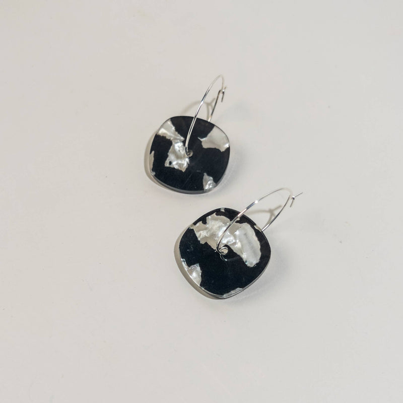 Aura Hoops - Black and White Pearl