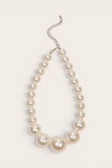 Obus - Becoming Pearl Necklace 