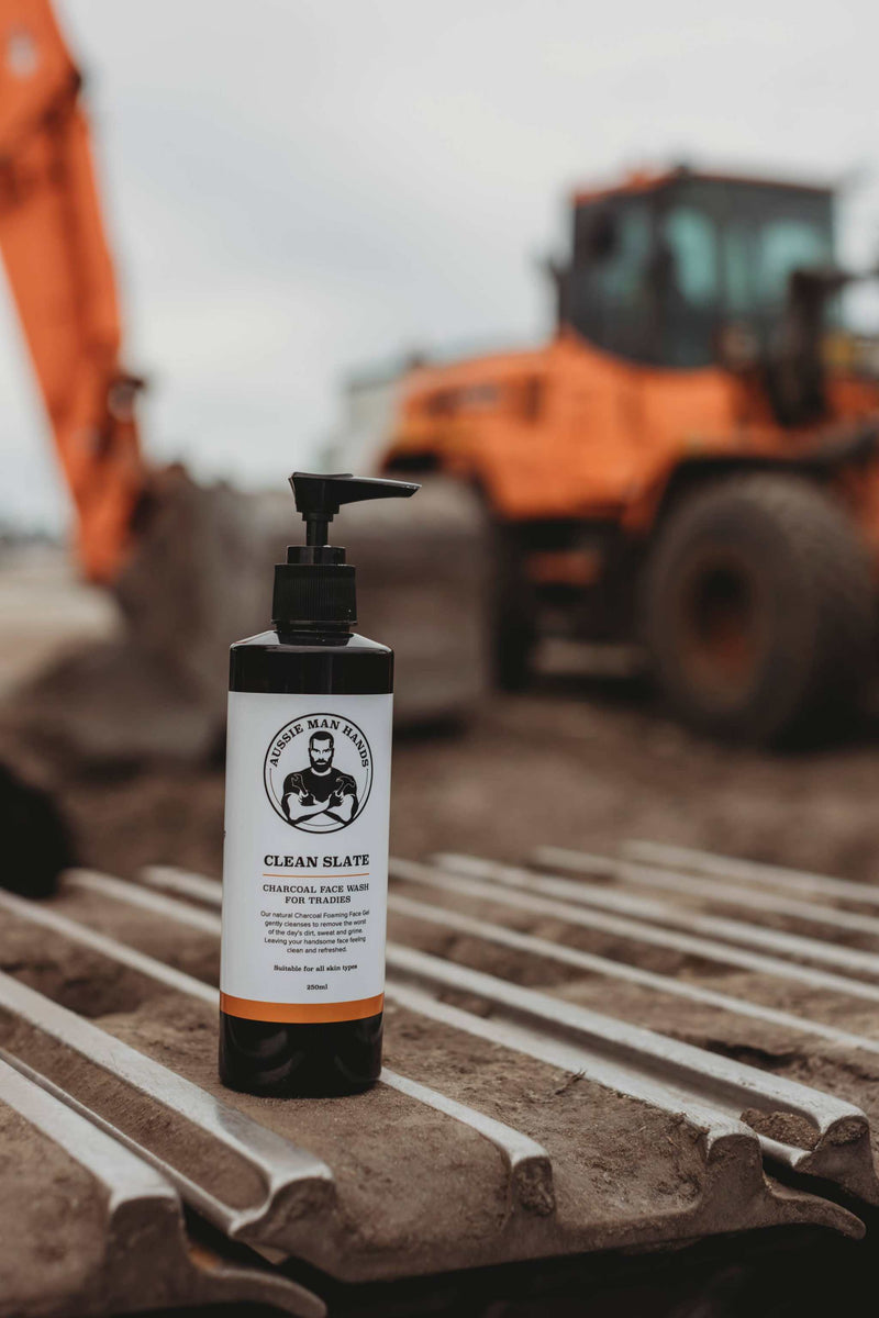 ‘Aussie Man Hands’ Clean Slate Charcoal Face Wash