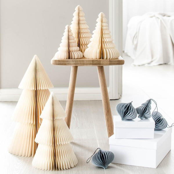 ‘Nordic Rooms’ Paper Christmas Tree Standing Off-White 20cm