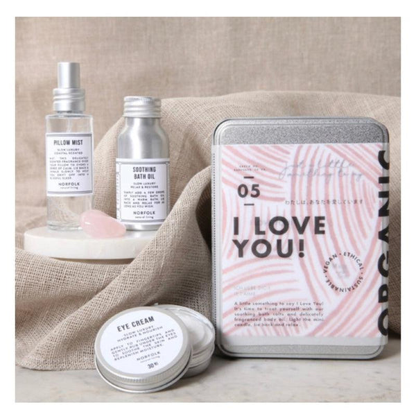 'Litttle Global' I Love You! Gift Tin
The perfect way to share the love!
Everybody needs a bit of pampering sometimes - with our organic hydrating eye cream, therapeutically blended bath oil and essentiLittle Global